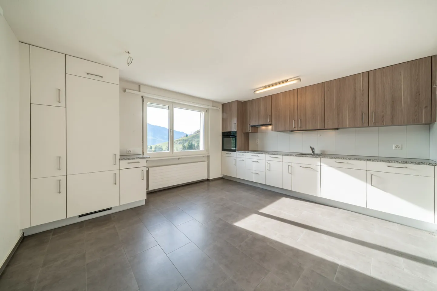 Maison individuelle à vendre - Photo 2 sur 4