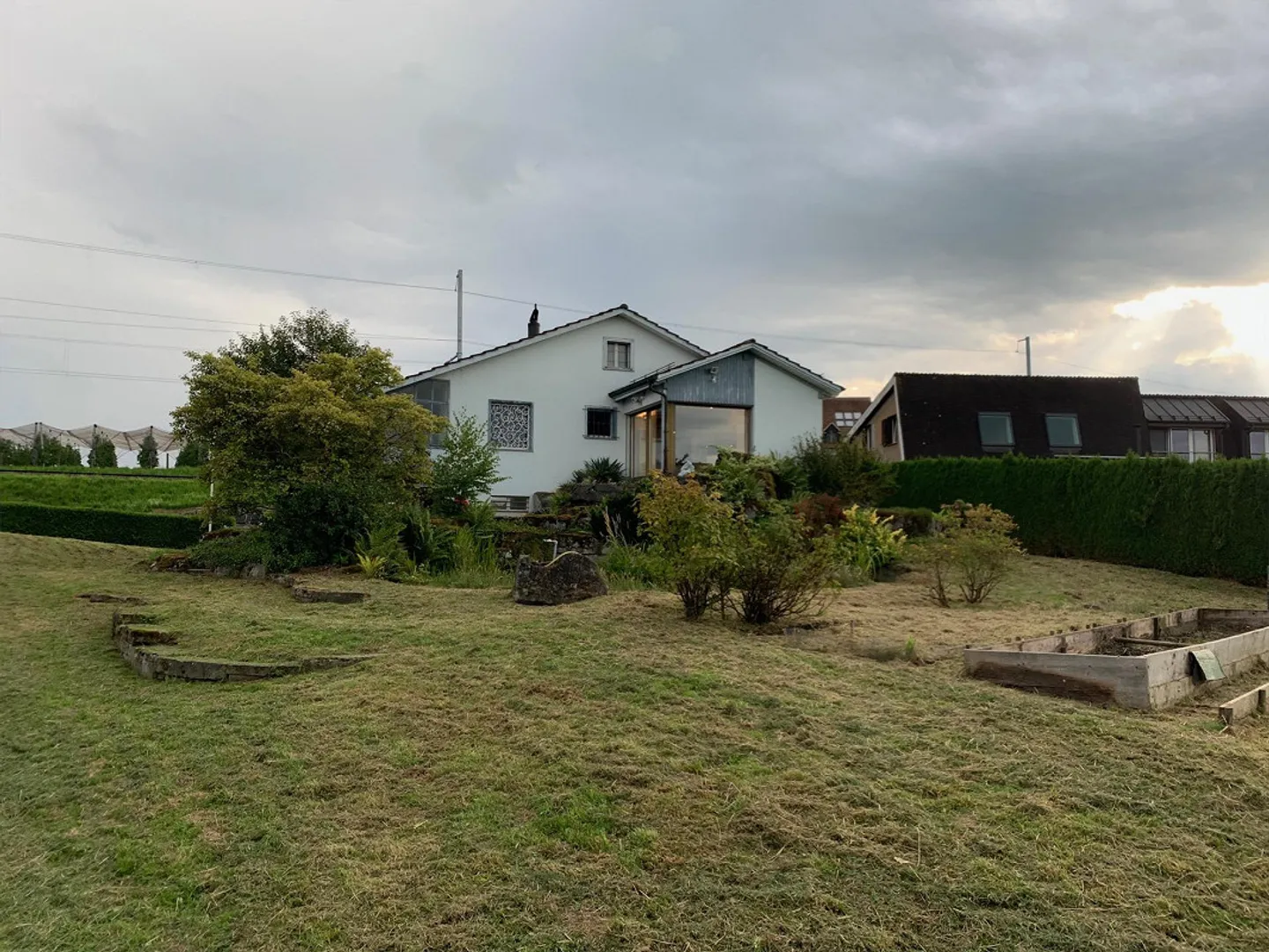 Charmante maison individuelle de 4 ½ pièces avec vue sensationnelle sur le lac de Constance - Photo 2 sur 18