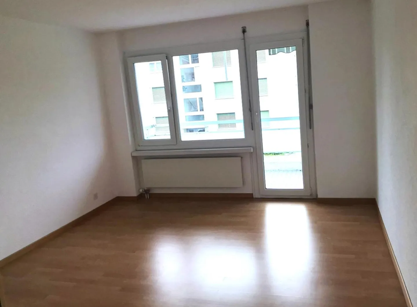 4 Room Apartment - Photo 4 of 5