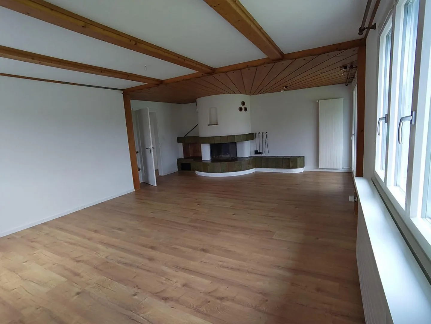 Charmante maison individuelle de 4 ½ pièces avec vue sensationnelle sur le lac de Constance - Photo 3 sur 18