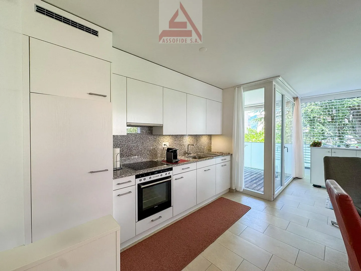 Appartement au cœur de la ville - Photo 2 sur 6