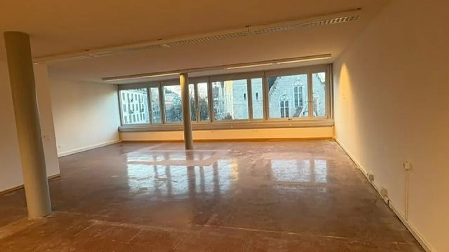 Bureau spacieux à Zurich - Photo 5 sur 5