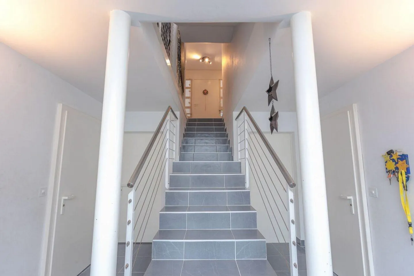 6 Room House - Photo 3 of 18