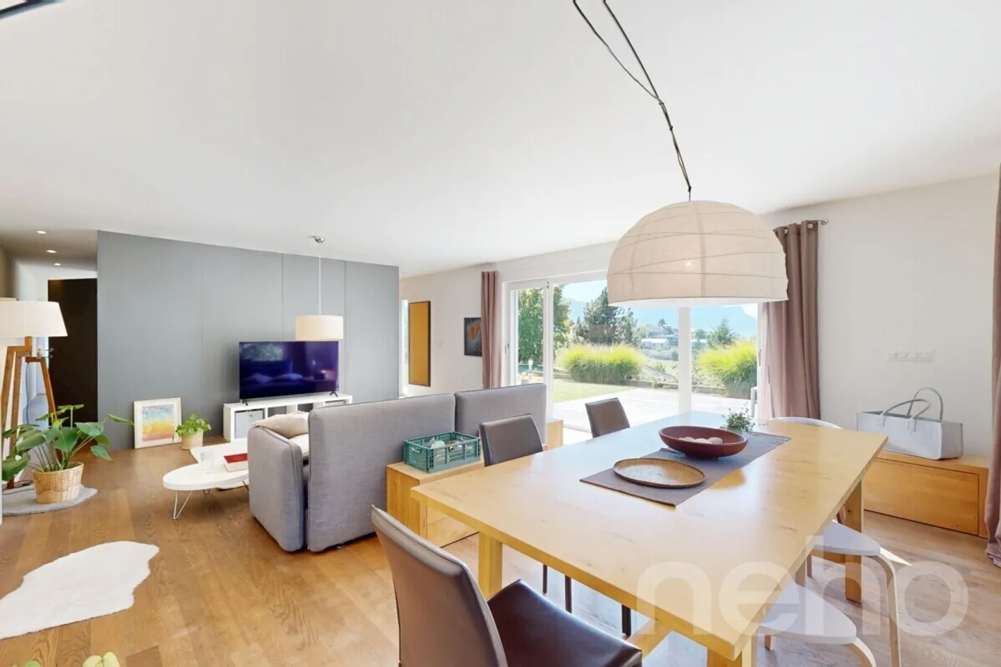 Villa contemporanea nel cuore di un contesto bucolico e senza affacci diretti - Foto 5 di 12