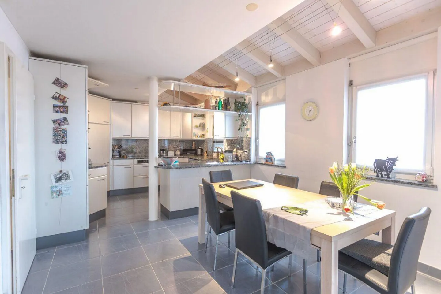 6 Room House - Photo 8 of 18