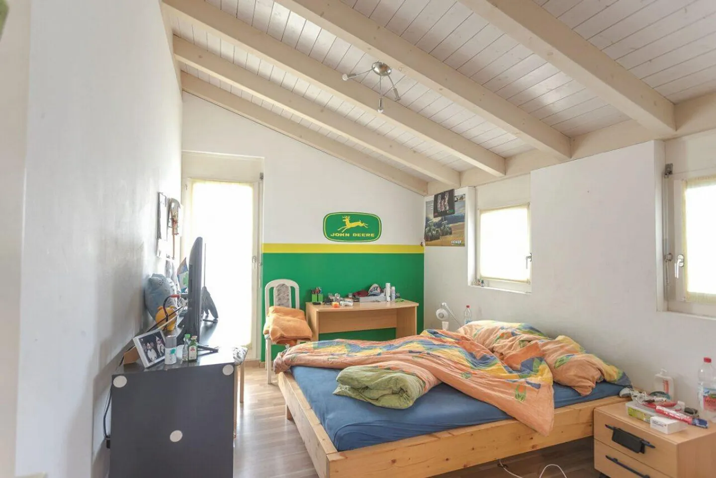 6 Room House - Photo 12 of 18