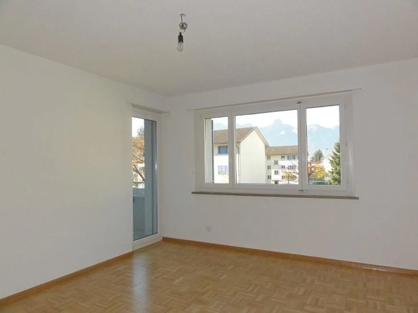 Living at the Gateway to the Bernese Oberland - Photo 5 of 7