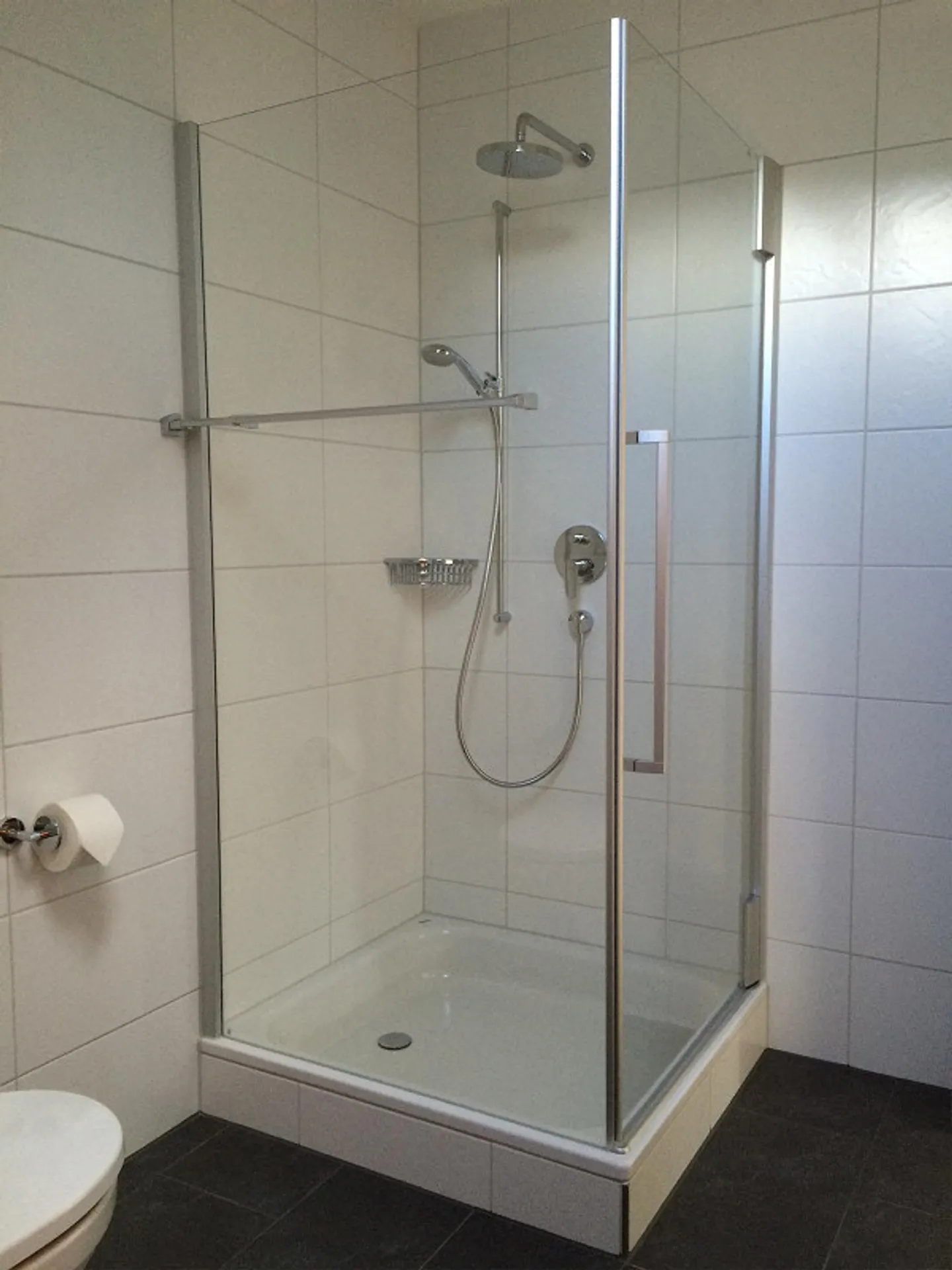 Appartement sous les toits lumineux - Photo 6 sur 11