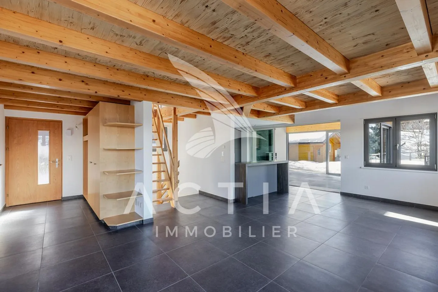 «Magnifico chalet 7.5 camere + laboratorio indipendente | Ristrutturazione totale» - Foto 7 di 13