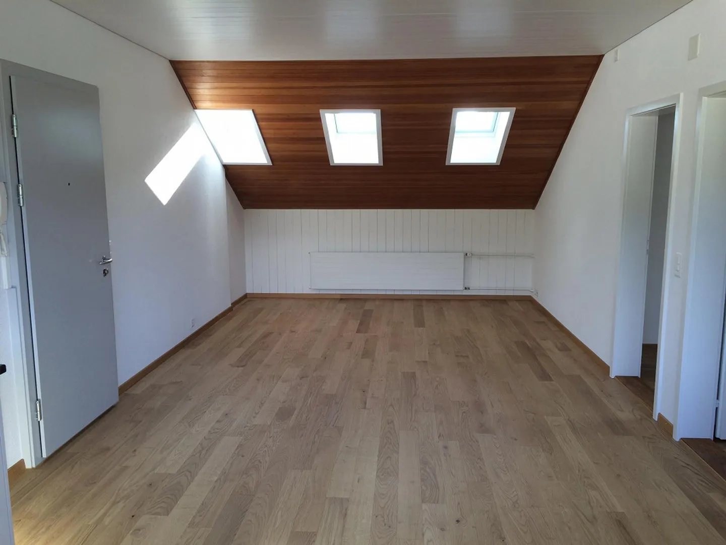 Appartement sous les toits lumineux - Photo 11 sur 11