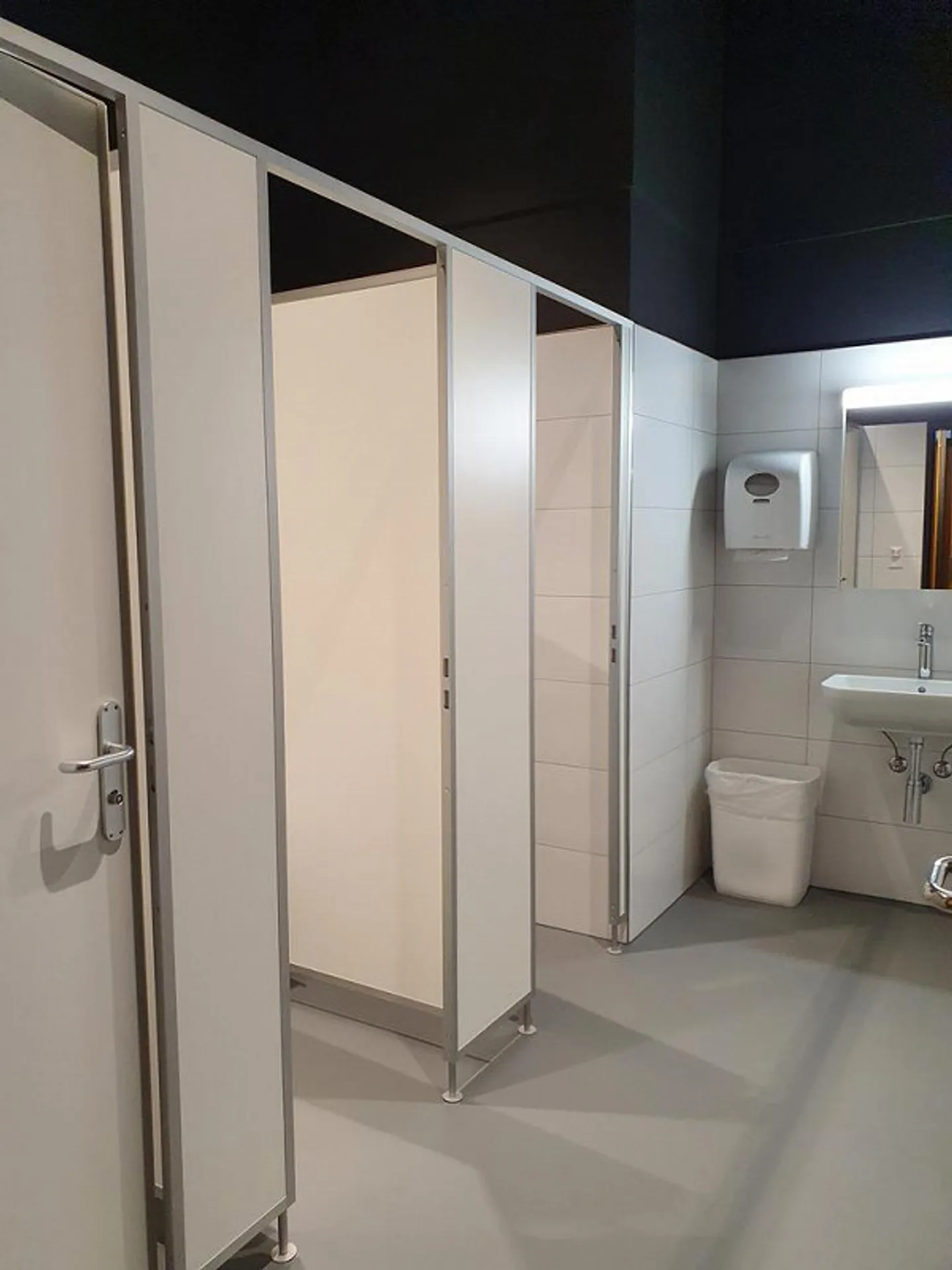 Spazi per uffici centrali presso il sito Primeo Energie a Münchenstein - Foto 7 di 8