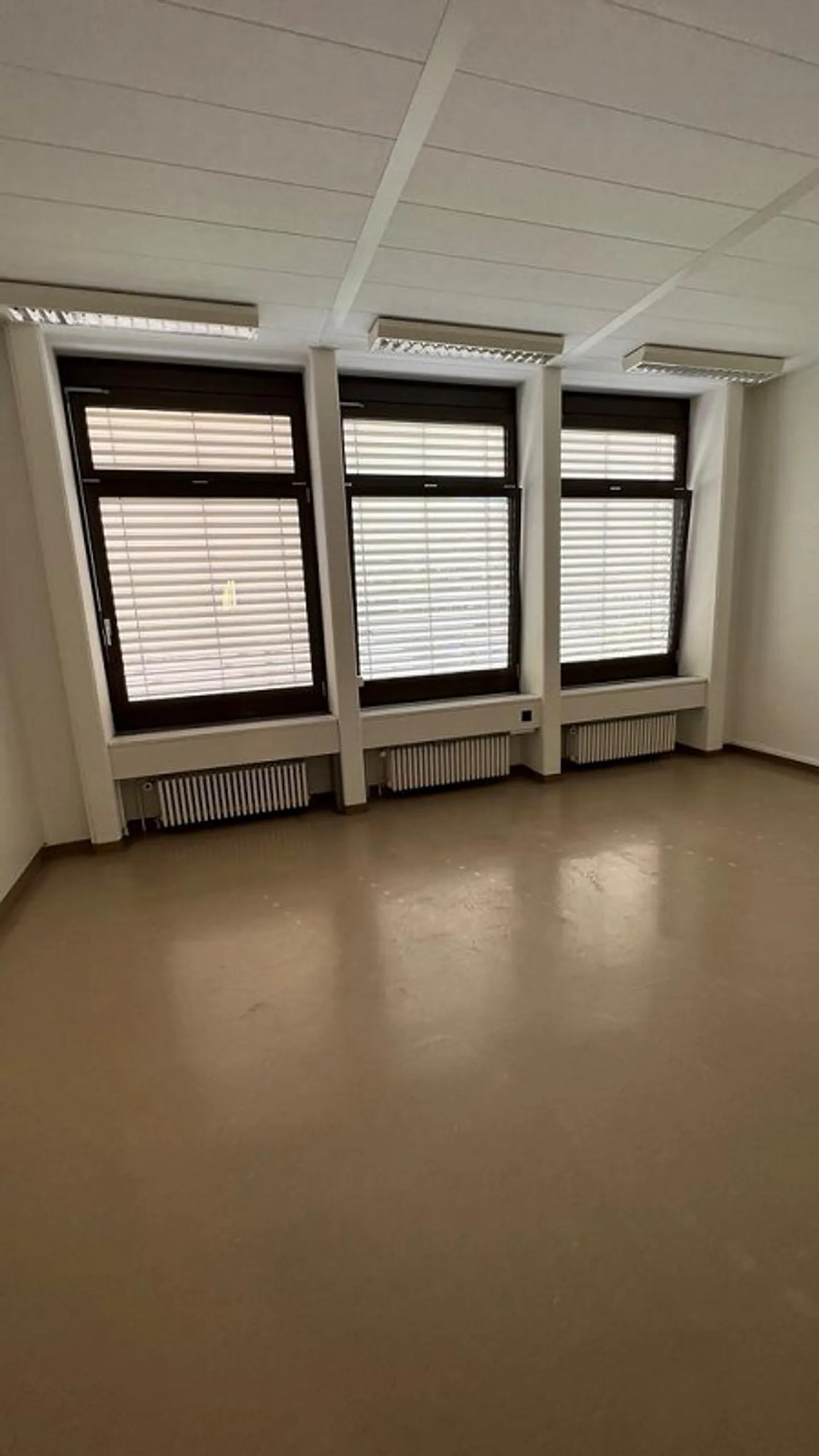 Spazi per uffici centrali presso il sito Primeo Energie a Münchenstein - Foto 8 di 8