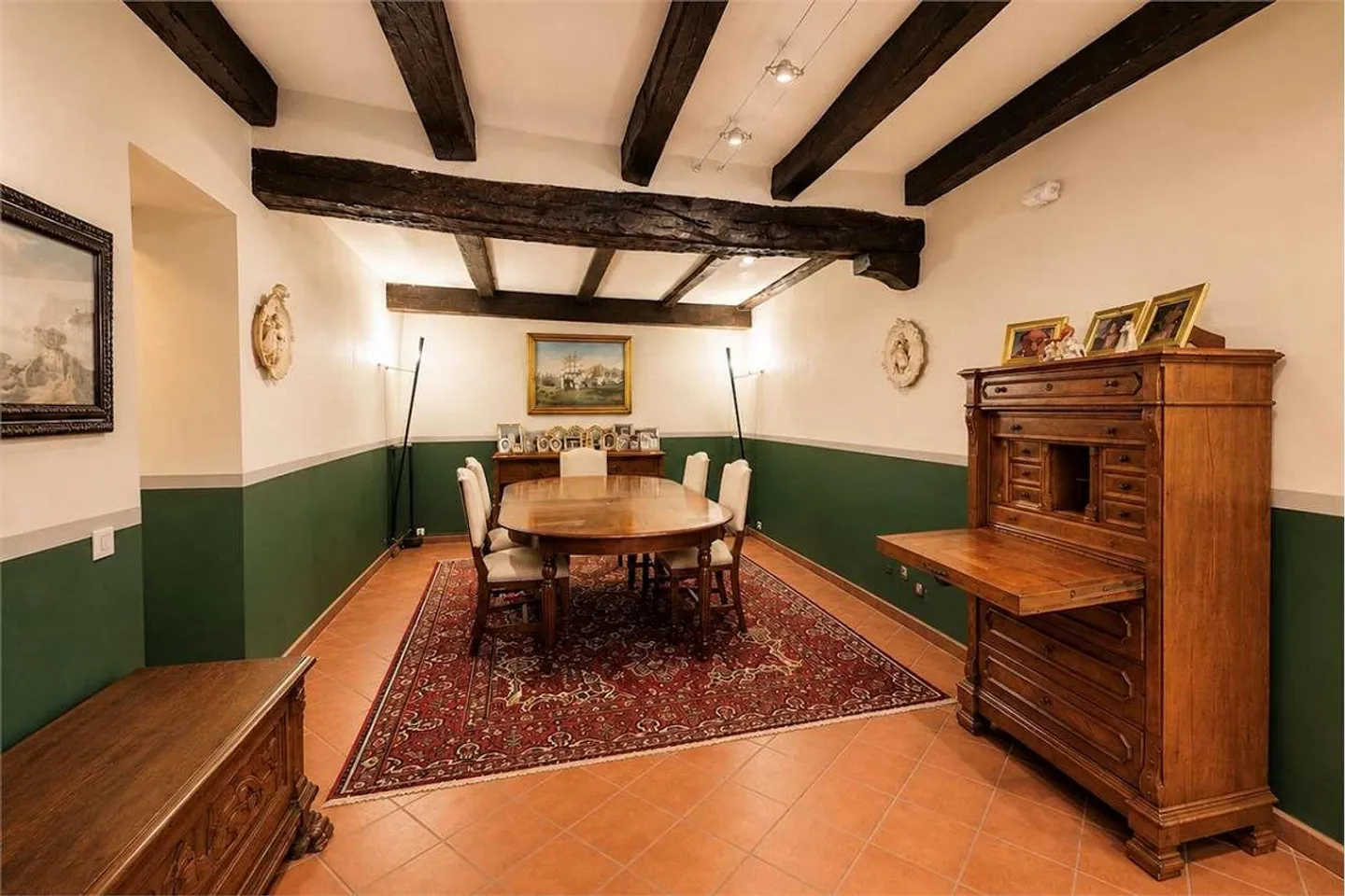 Résidence historique élégante avec cour privée à Gentilino - Photo 6 sur 13