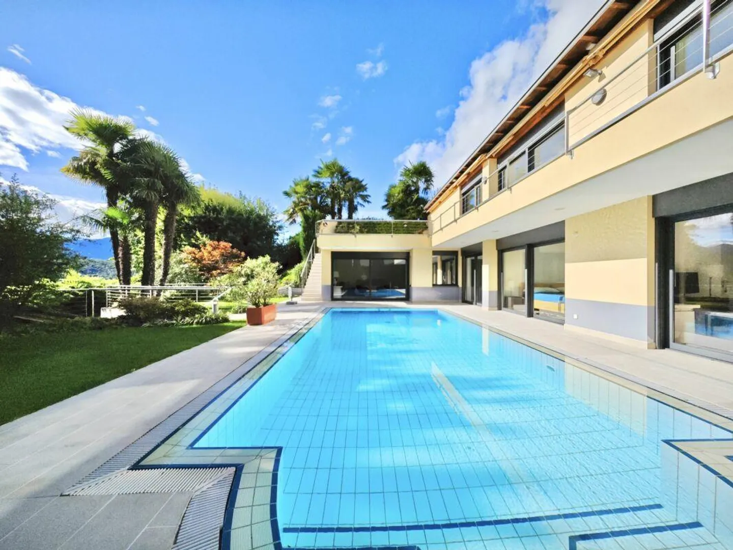 Lugano: Luxury Villa with Pool, Garden and Private Rustico - Photo 1 of 17