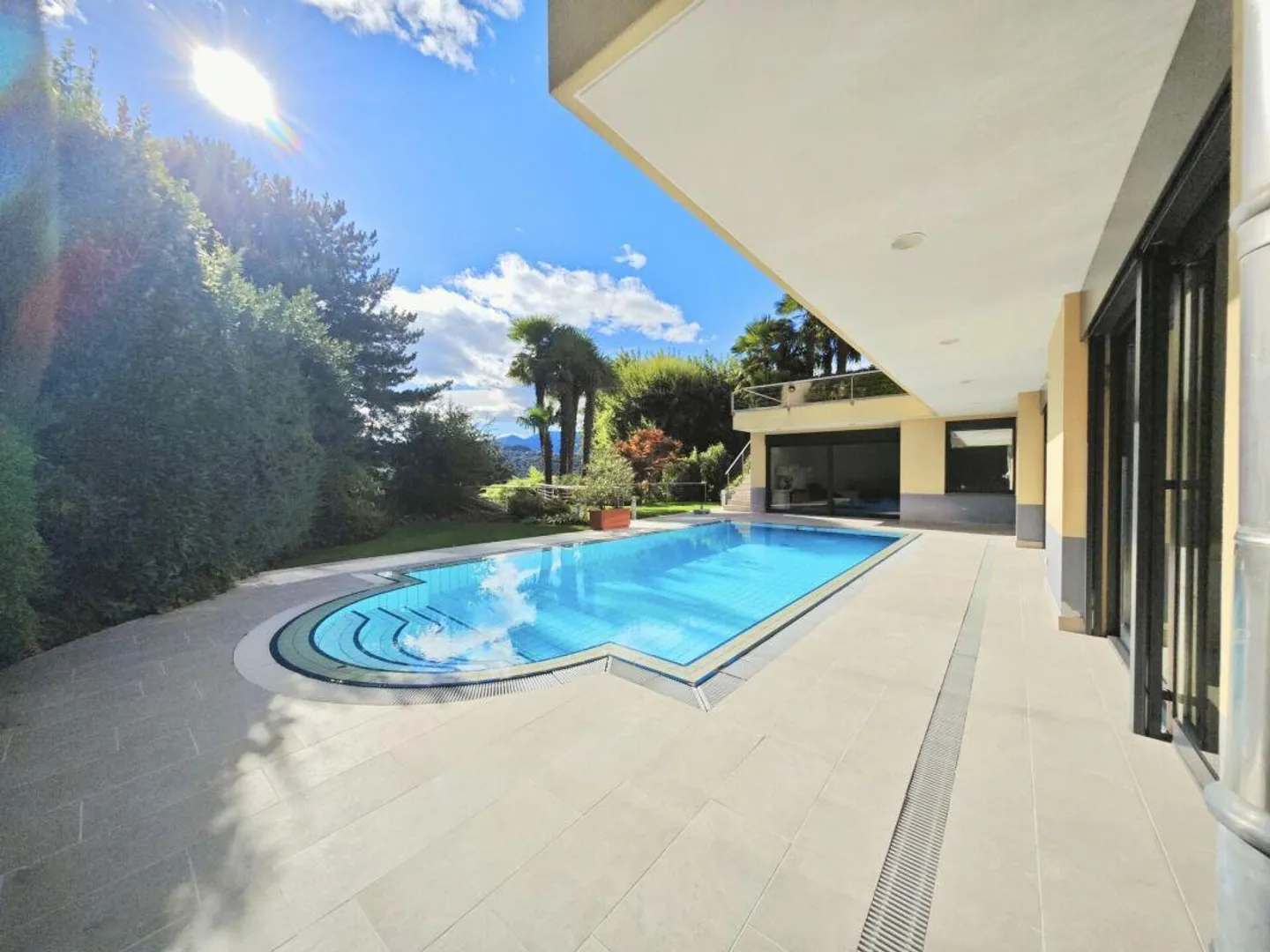 Lugano: Luxury Villa with Pool, Garden and Private Rustico - Photo 2 of 17