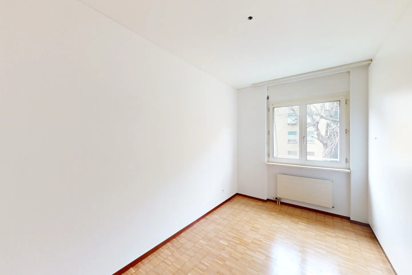 Luminoso appartamento di 4.5 locali - Foto 8 di 12