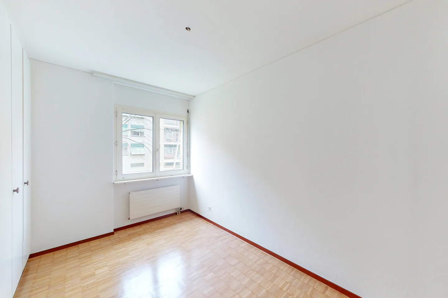 Luminoso appartamento di 4.5 locali - Foto 9 di 12