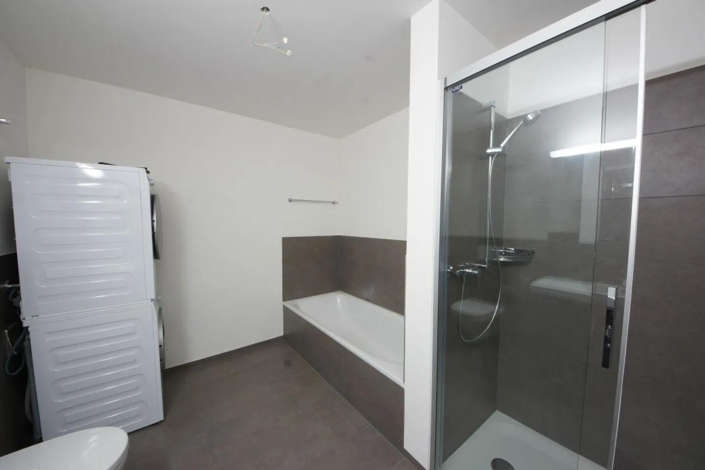 Appartement ensoleillé de 3,5 pièces au cœur d'Eschenbach - Photo 5 sur 8