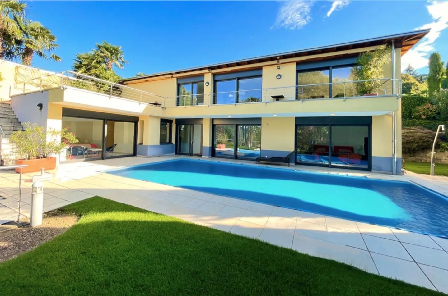 Lugano: Luxury Villa with Pool, Garden and Private Rustico - Photo 16 of 17