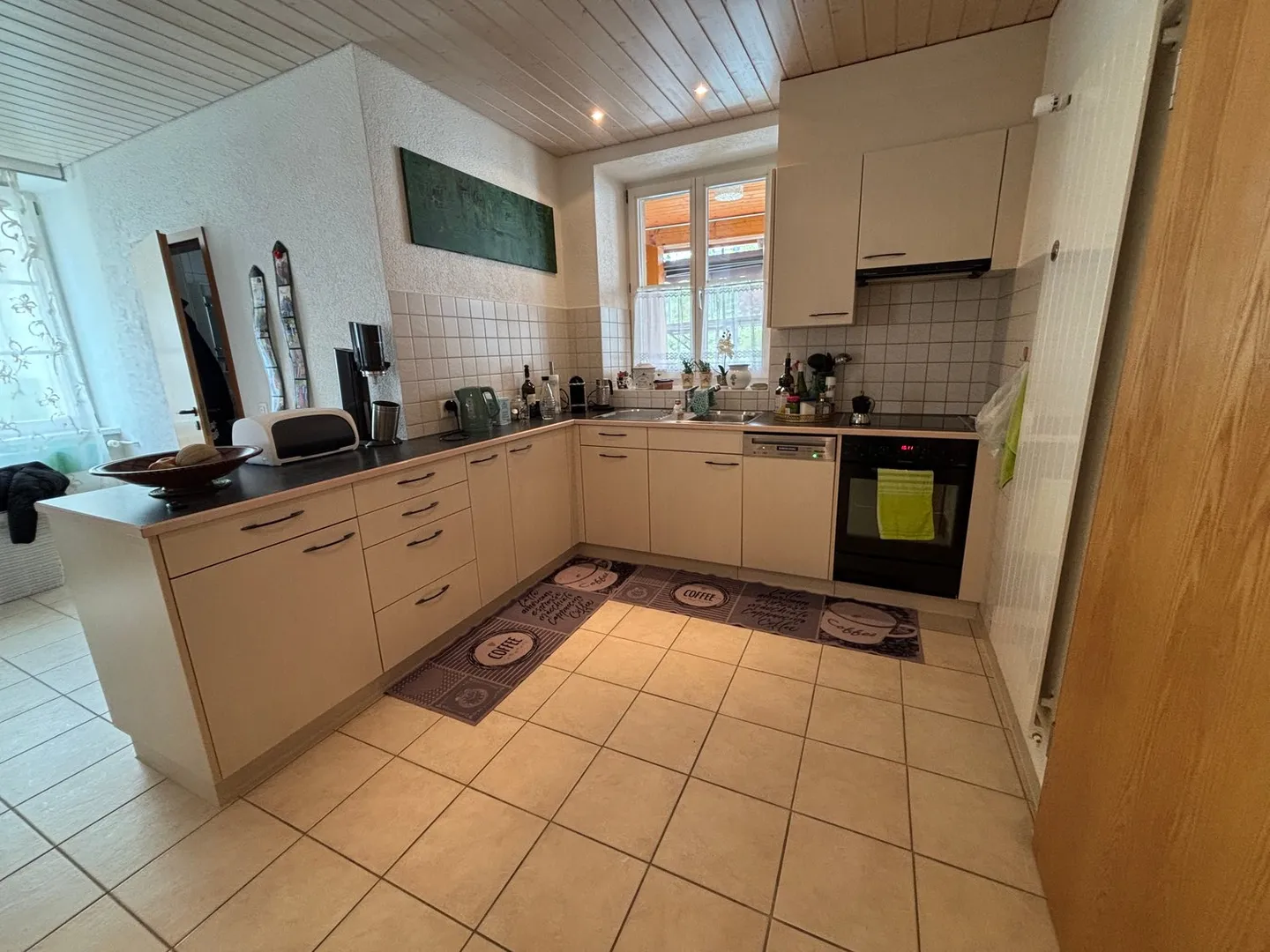 Incantevole appartamento maisonette di 3,5 stanze a Blauen - Foto 1 di 11