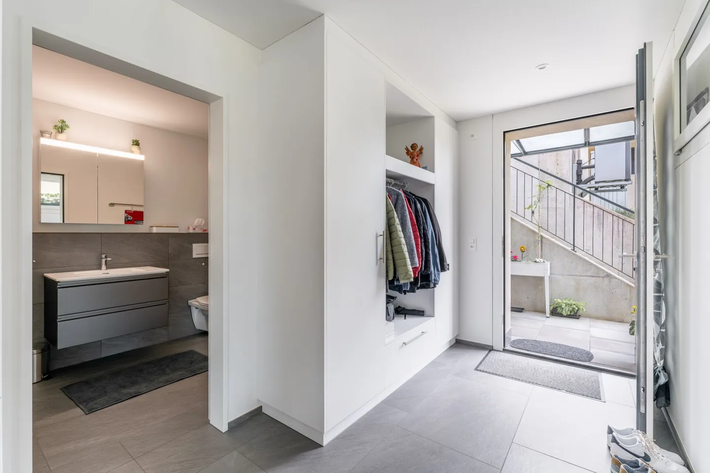 Feudali 4 ½-Stanza Appartamento con Terrazza e Giardino - Foto 2 di 12