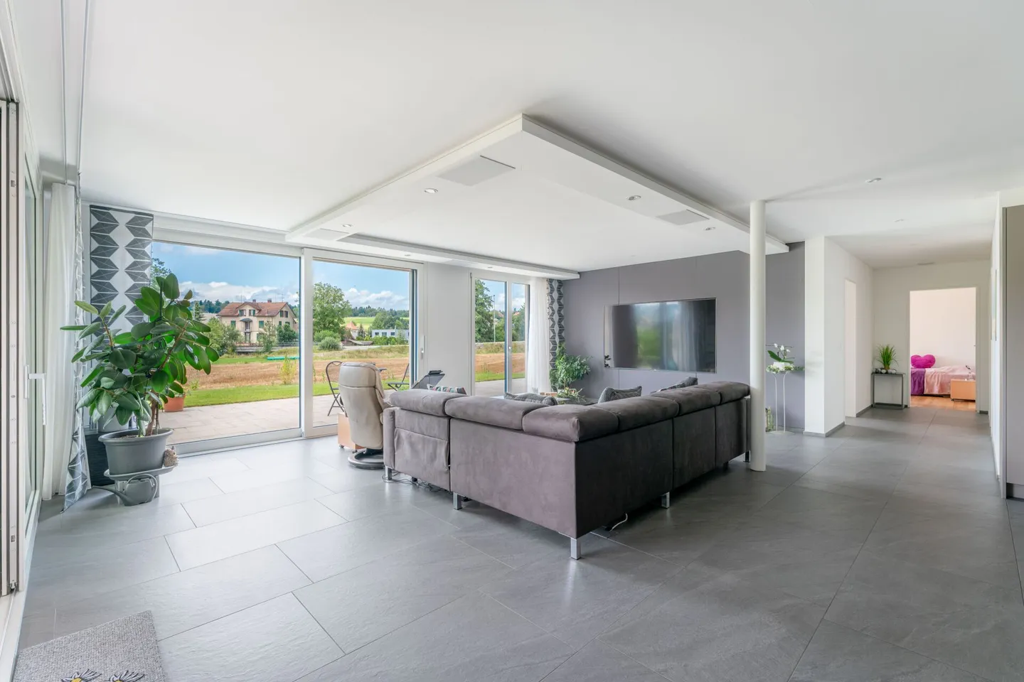 Feudali 4 ½-Stanza Appartamento con Terrazza e Giardino - Foto 4 di 12