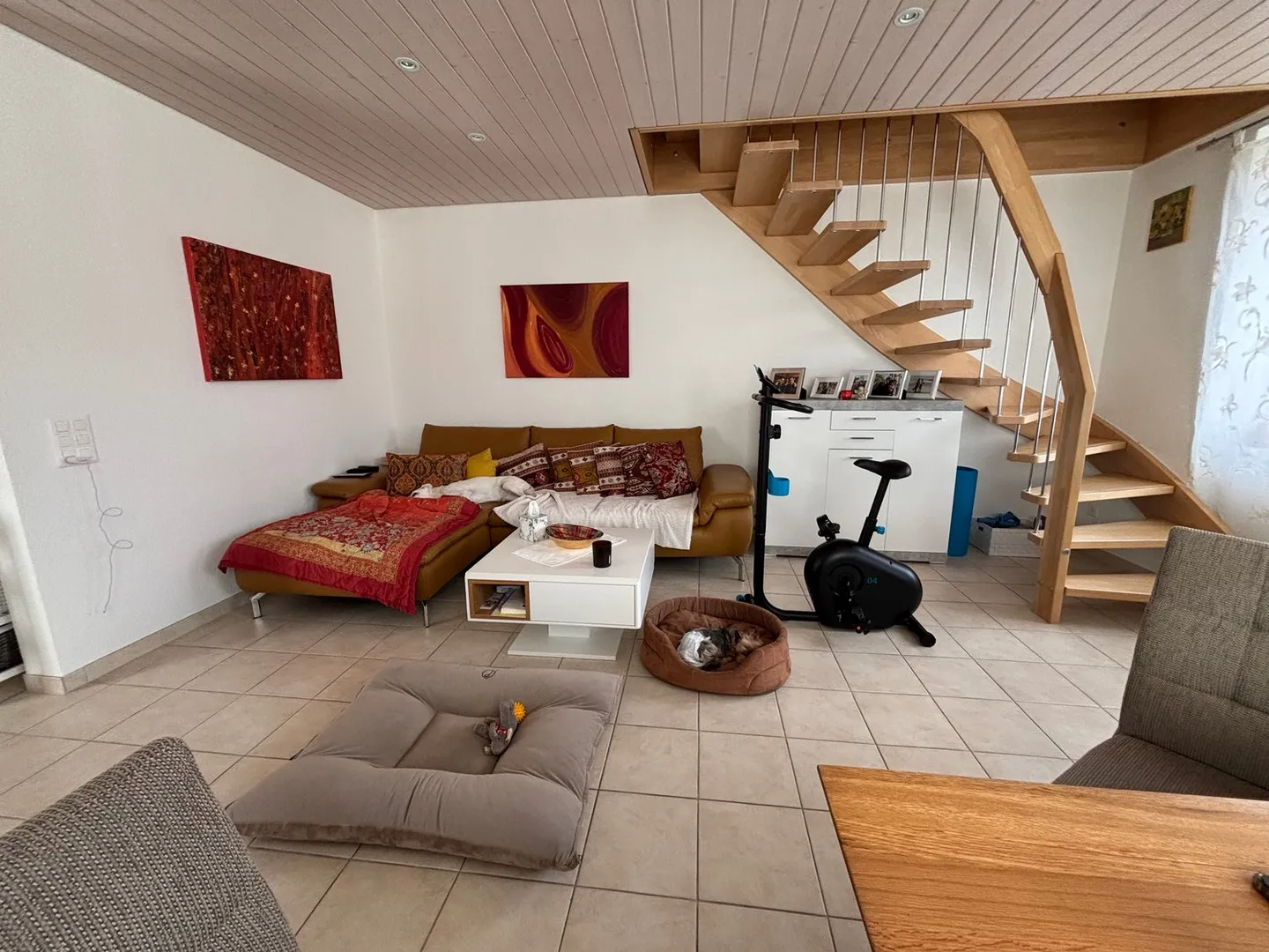 Incantevole appartamento maisonette di 3,5 stanze a Blauen - Foto 4 di 11