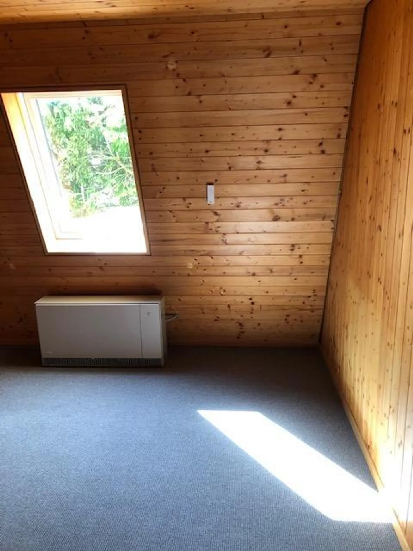 Freistehendes Haus mit sonnigem Garten - Foto 14 von 20