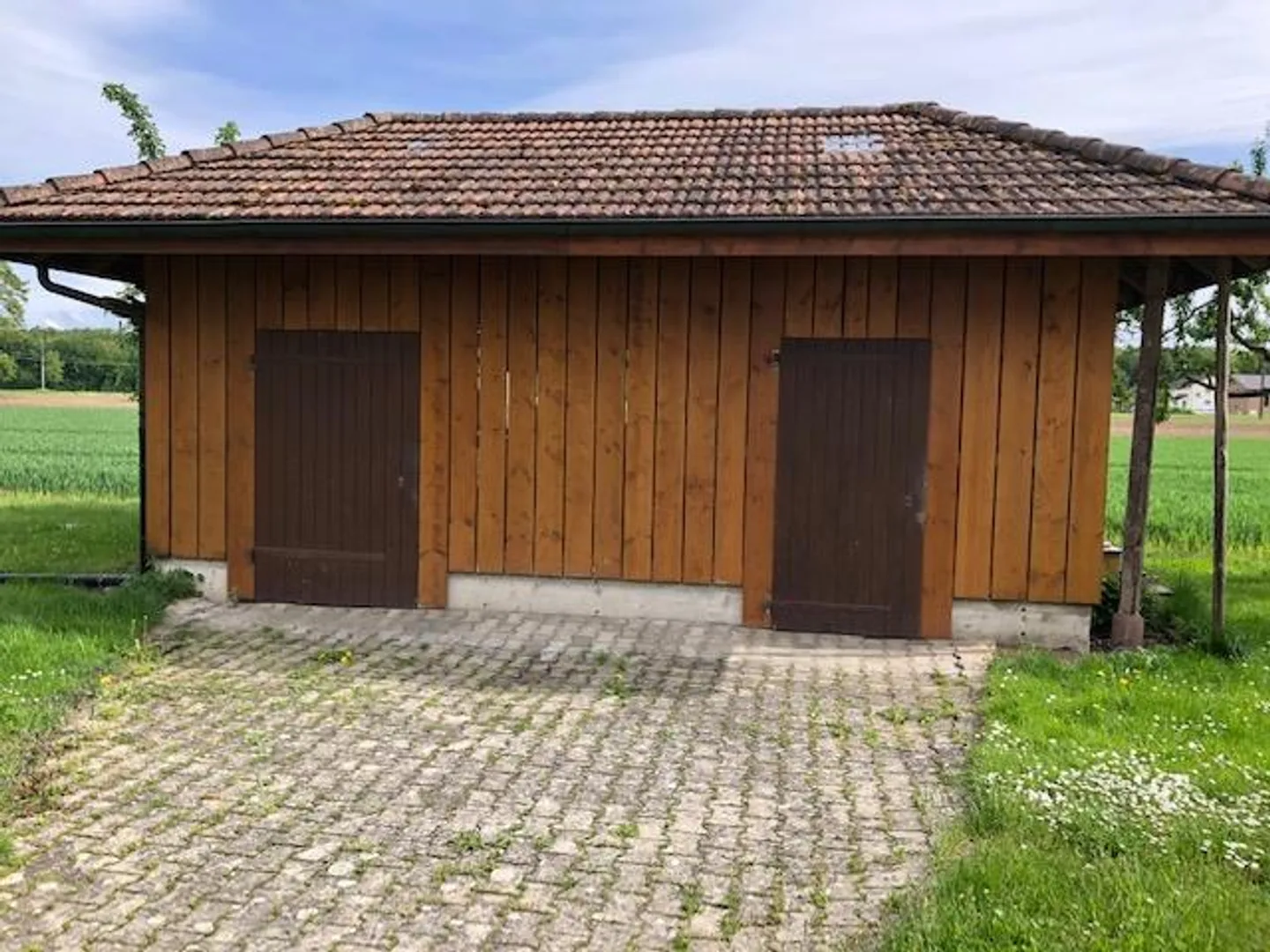 Freistehendes Haus mit sonnigem Garten - Foto 16 von 20