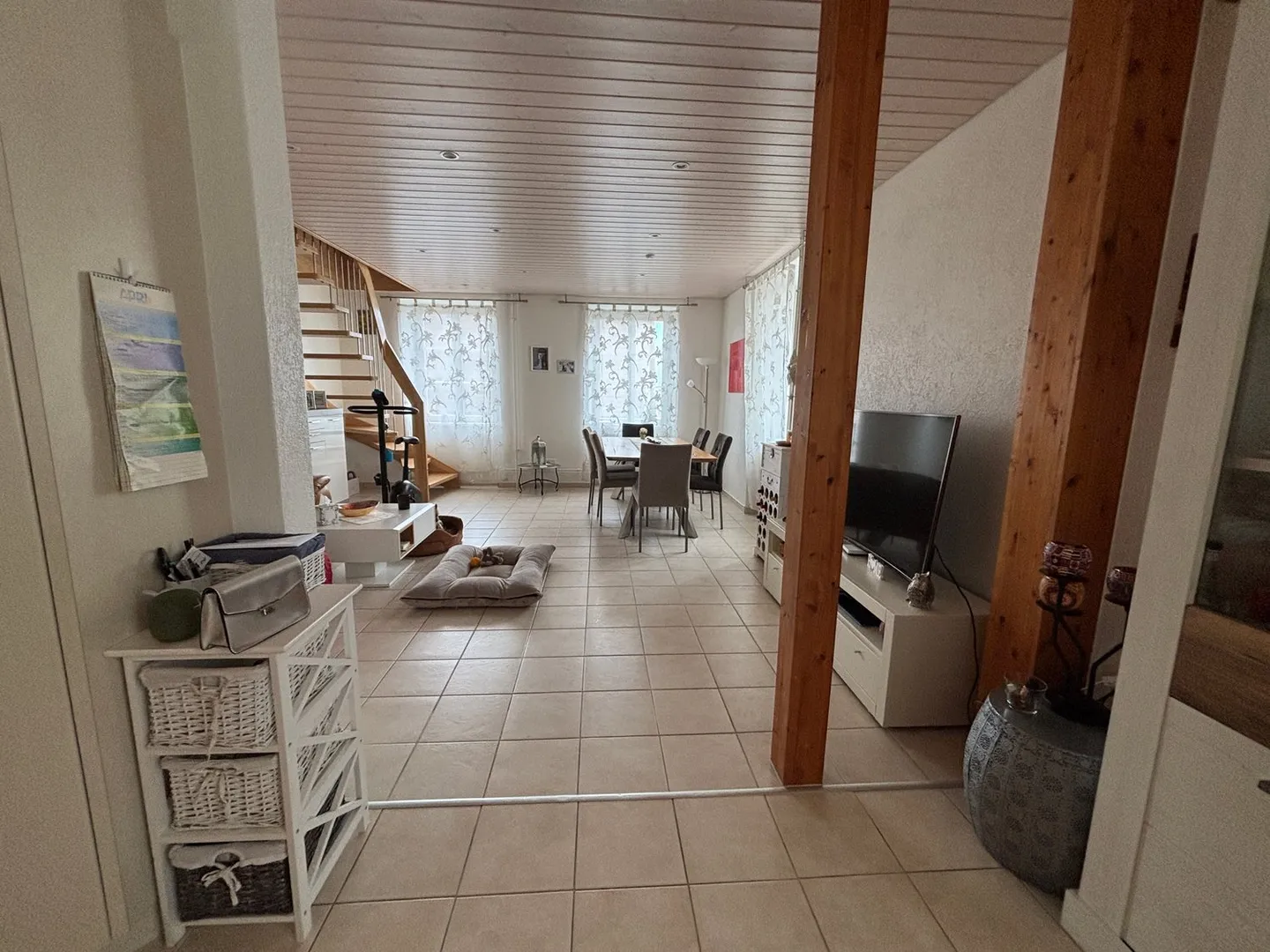 Incantevole appartamento maisonette di 3,5 stanze a Blauen - Foto 9 di 11