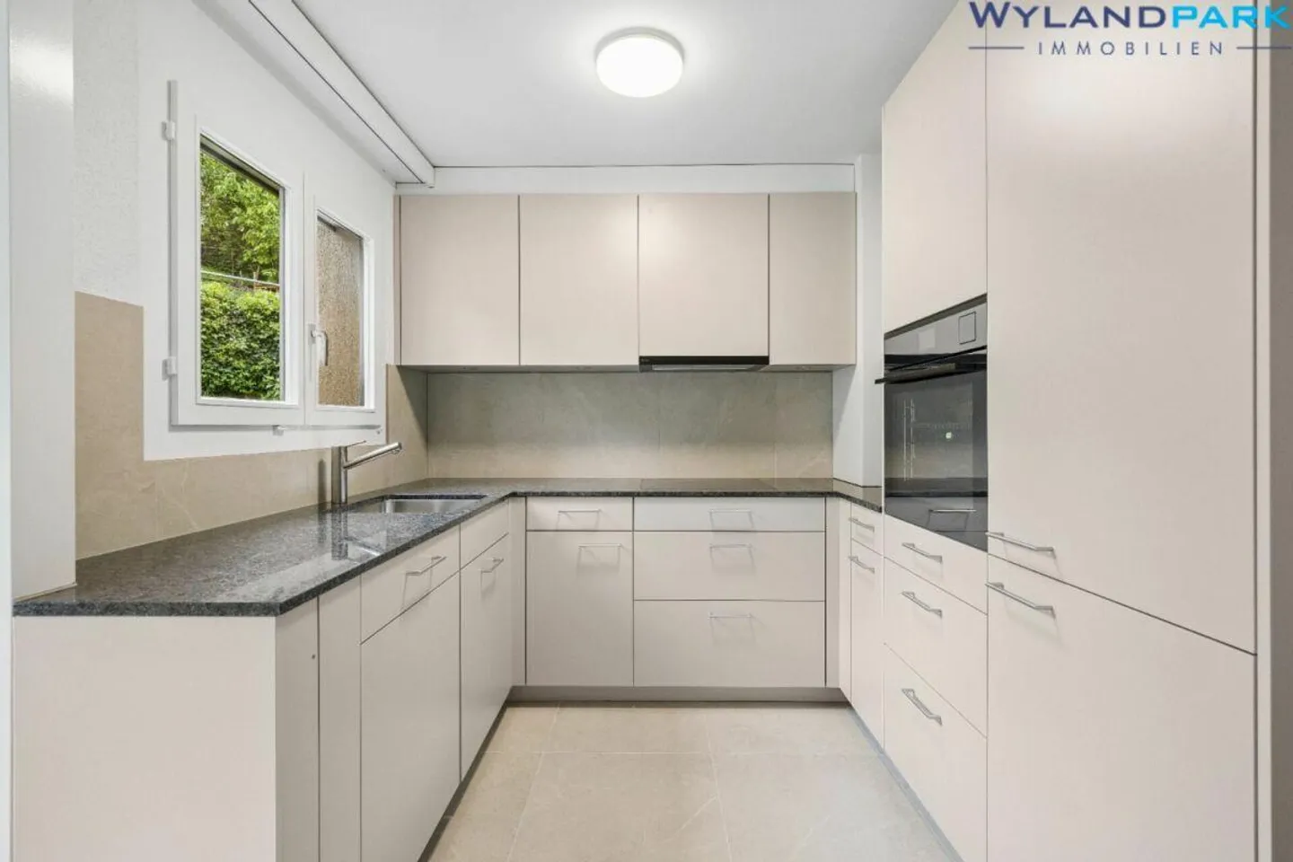Renovierte Wohnung mit grossem Balkon - Foto 2 von 24