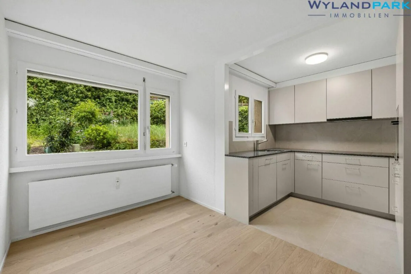 Renovierte Wohnung mit grossem Balkon - Foto 3 von 24
