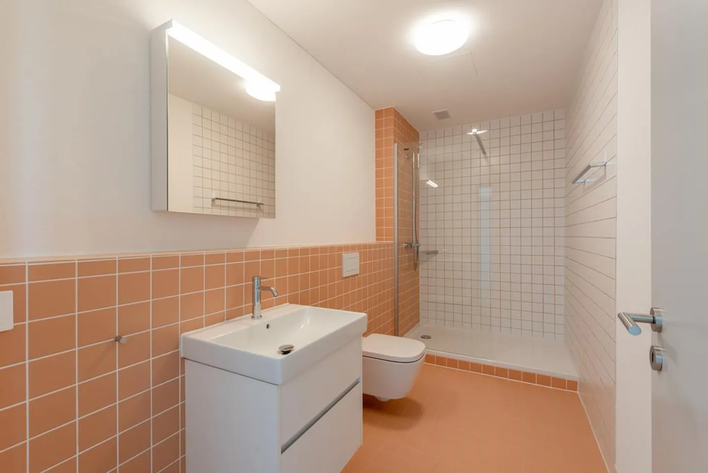 FIRST USE - Living with a View in Hochhuus Bern - Photo 5 of 12