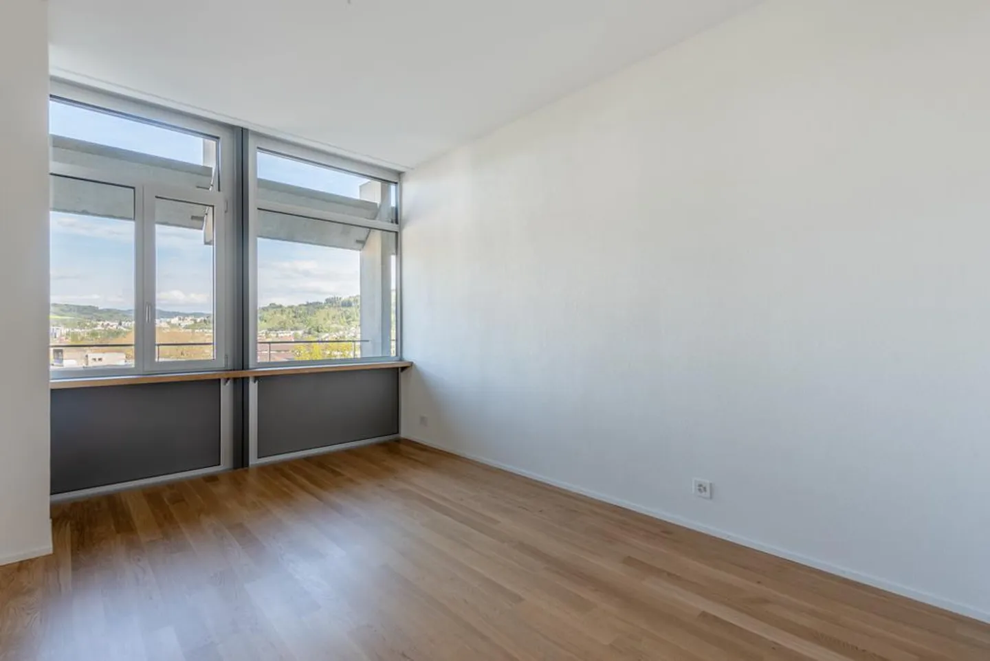 FIRST USE - Living with a View in Hochhuus Bern - Photo 7 of 12
