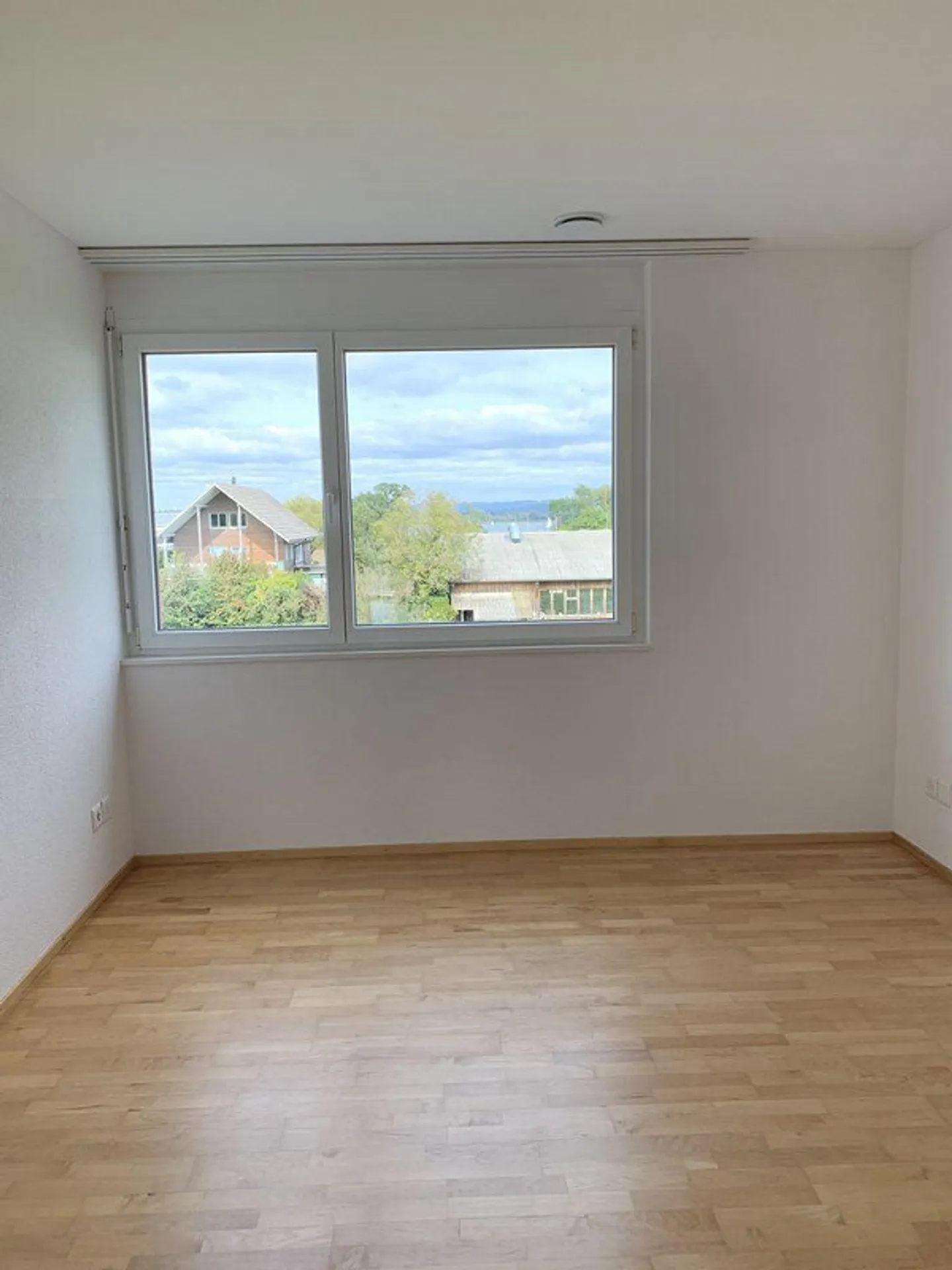 Appartement lumineux de 3,5 pièces avec balcon dans un emplacement calme à Kreuzlingen - Photo 6 sur 13