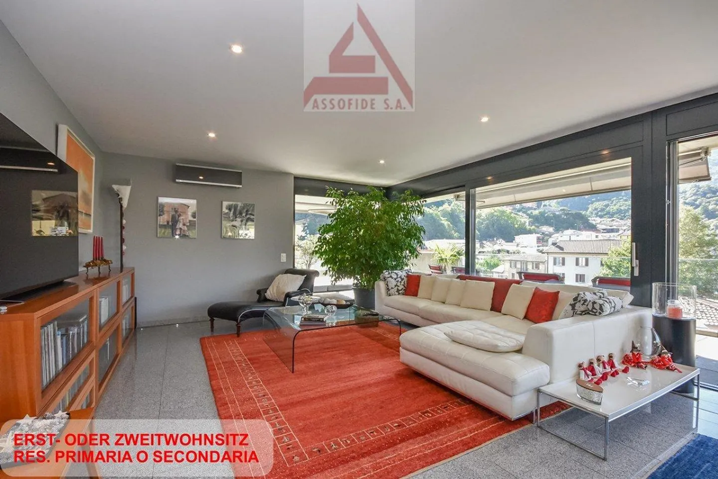 High-quality penthouse with a view - Photo 1 of 9