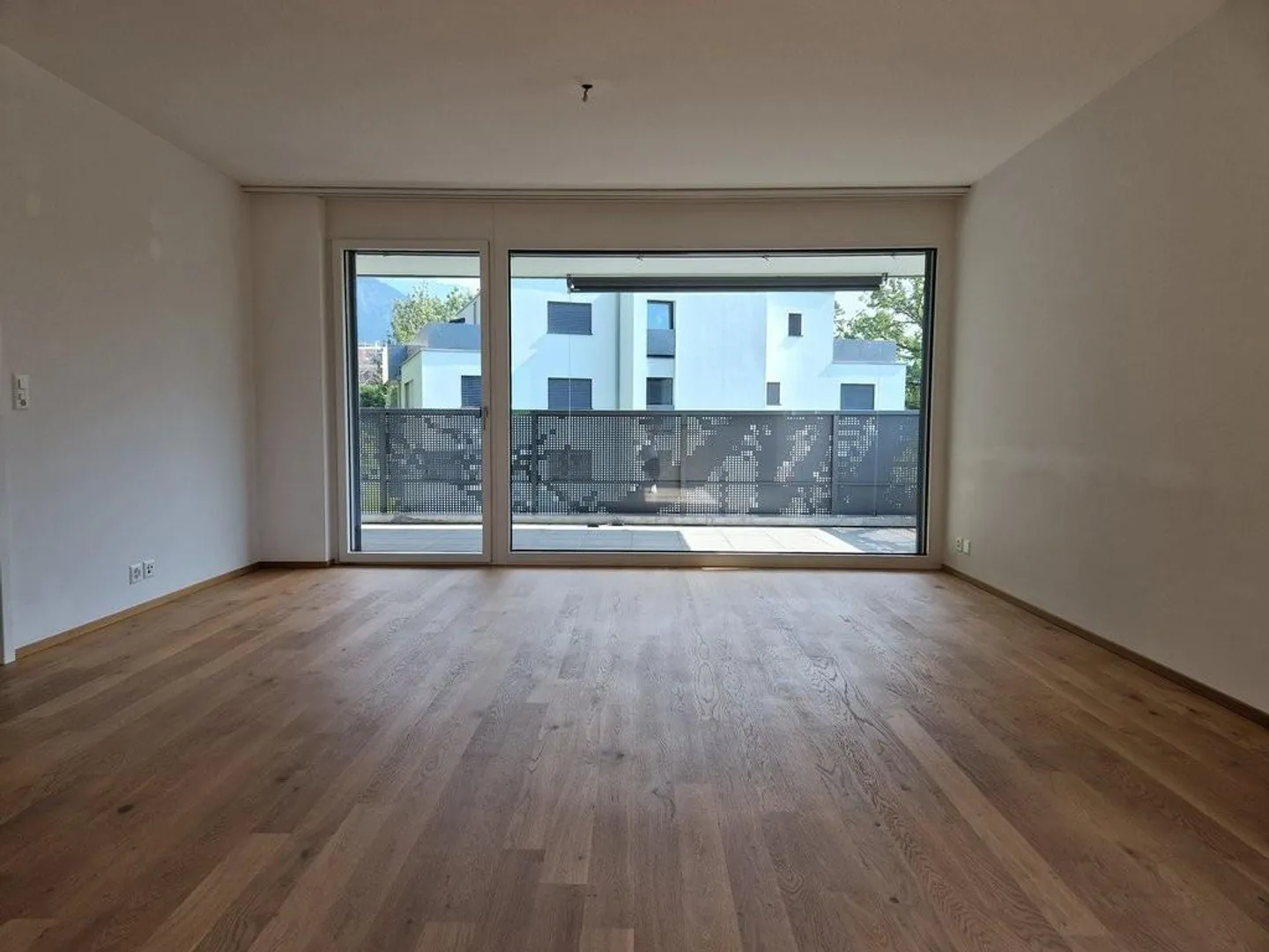 Modern Attic Apartment in Igis - Photo 3 of 8