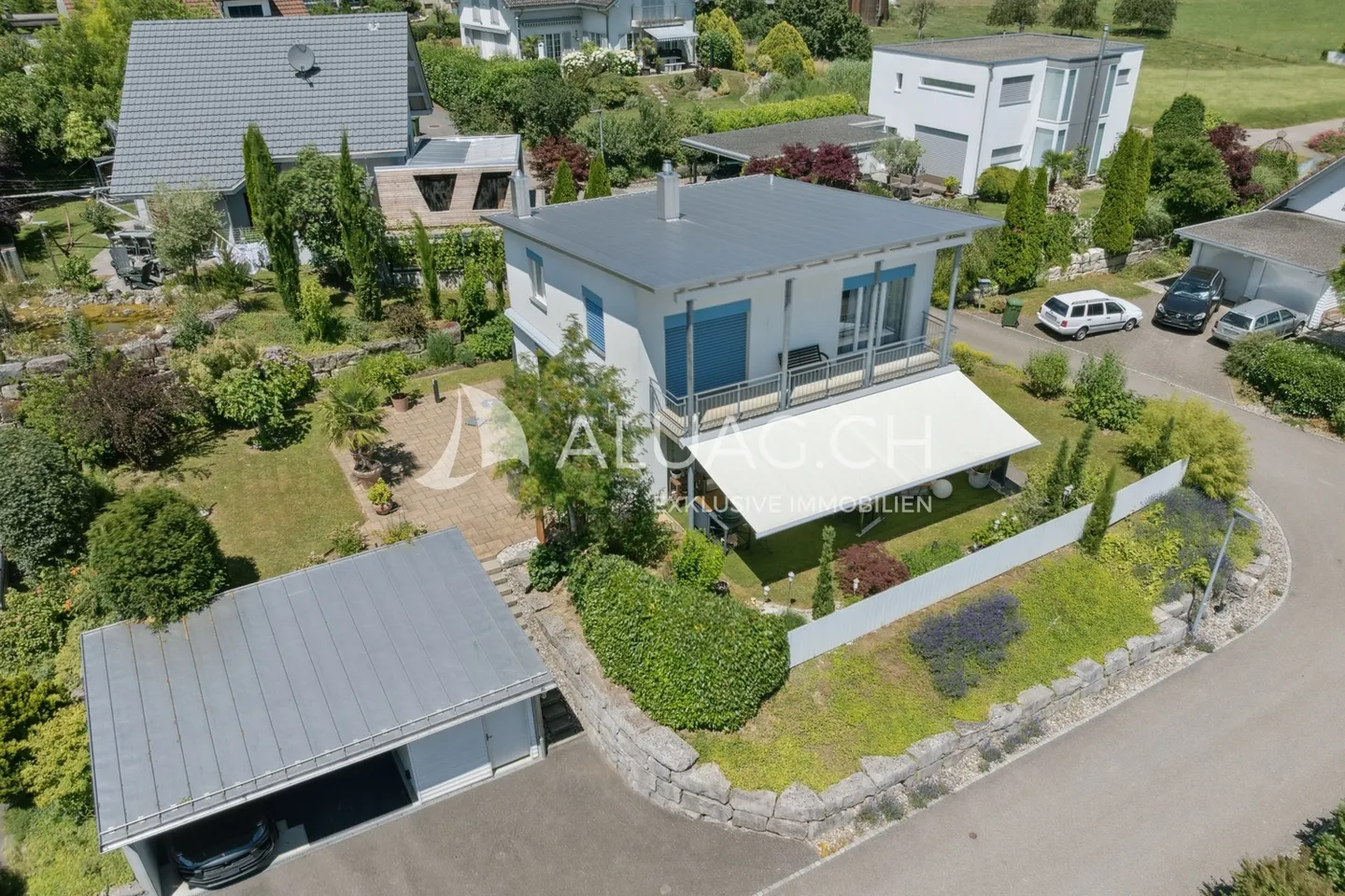 VILLA UNIFAMILIARE A NIEDERWIL CON VISTA - Foto 1 di 13