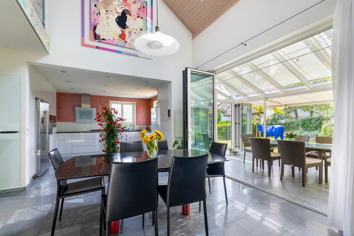 Geräumiges Familienhaus mit Garten - Foto 1 von 7