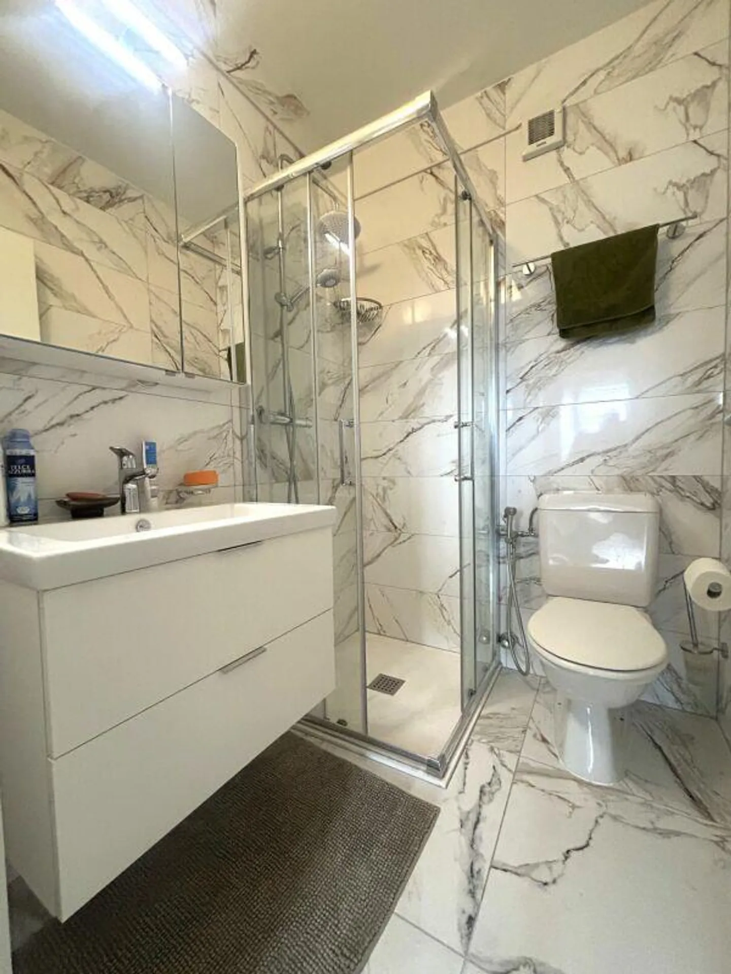 Elegantes 4,5-Zimmer-Wohnung mit Seeblick - Foto 5 von 7