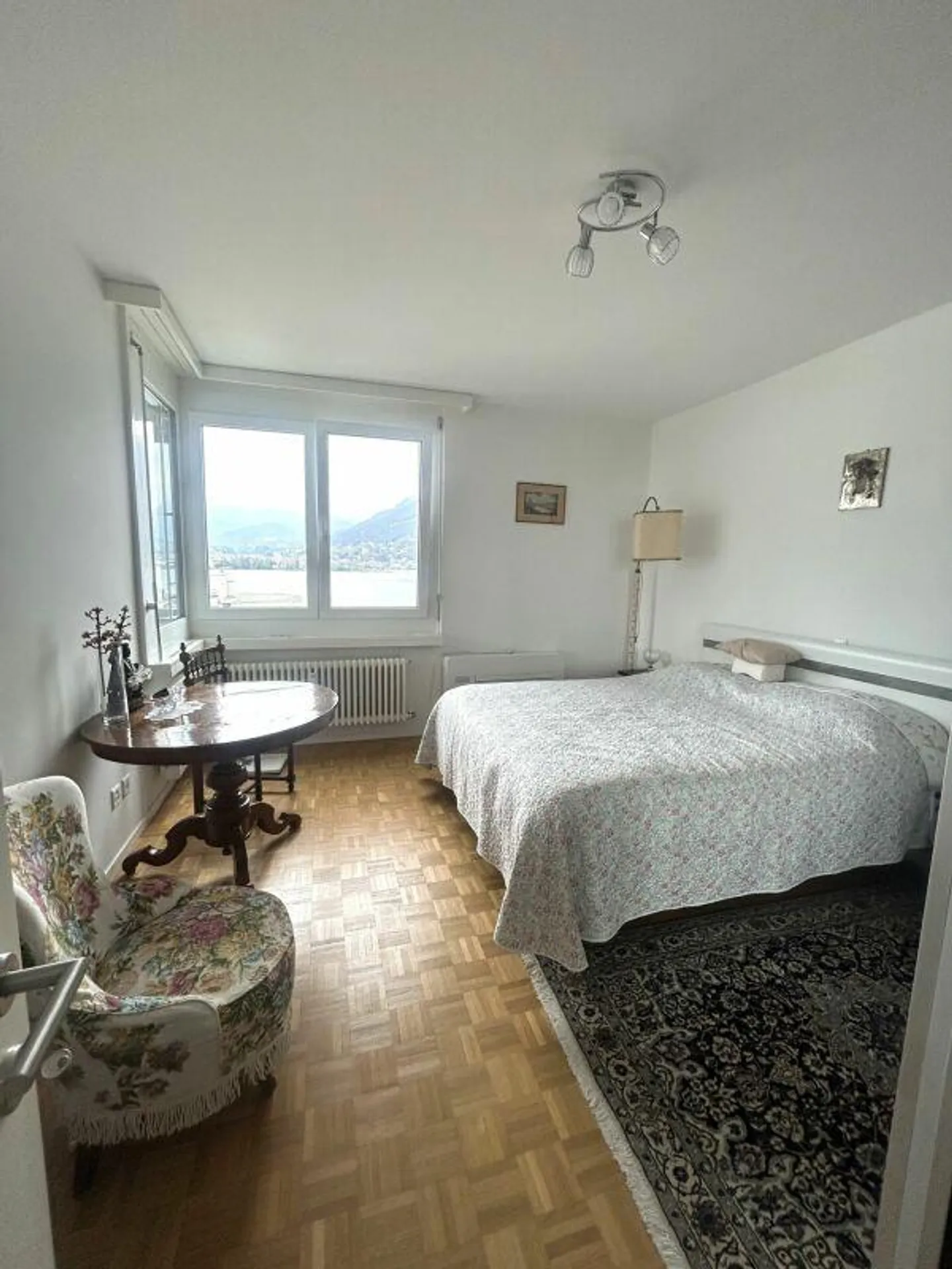 Elegantes 4,5-Zimmer-Wohnung mit Seeblick - Foto 6 von 7