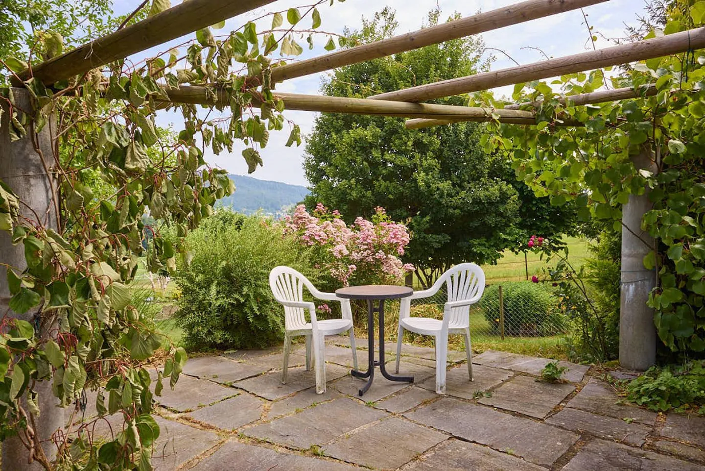 Familienhaus mit grossem Garten - Foto 4 von 11