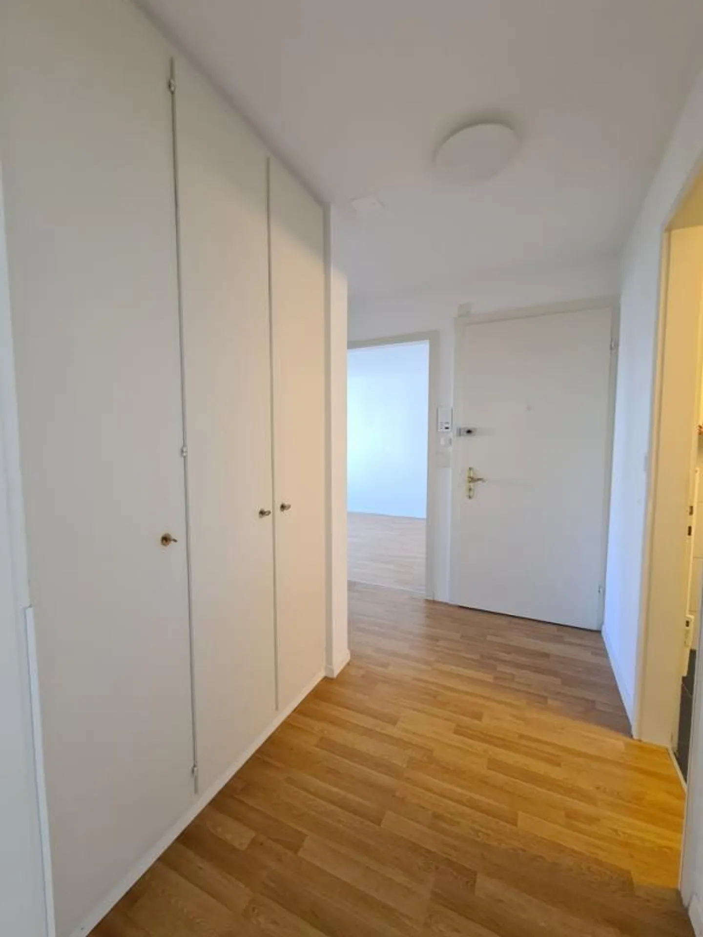 Living in the popular Würzenbach district - Photo 7 of 8