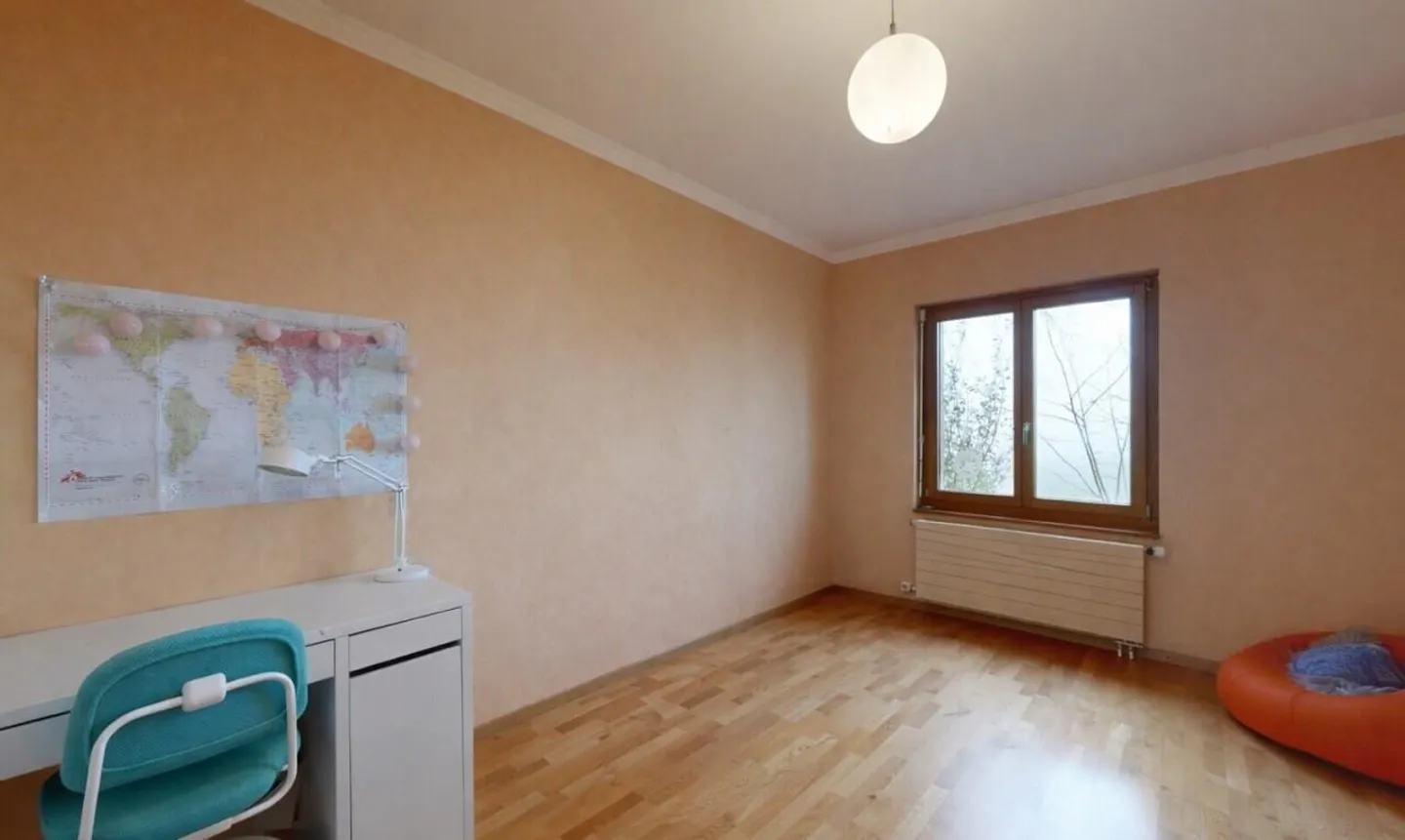 Maison Impressionnante dans un Emplacement Idéal - Photo 5 sur 11