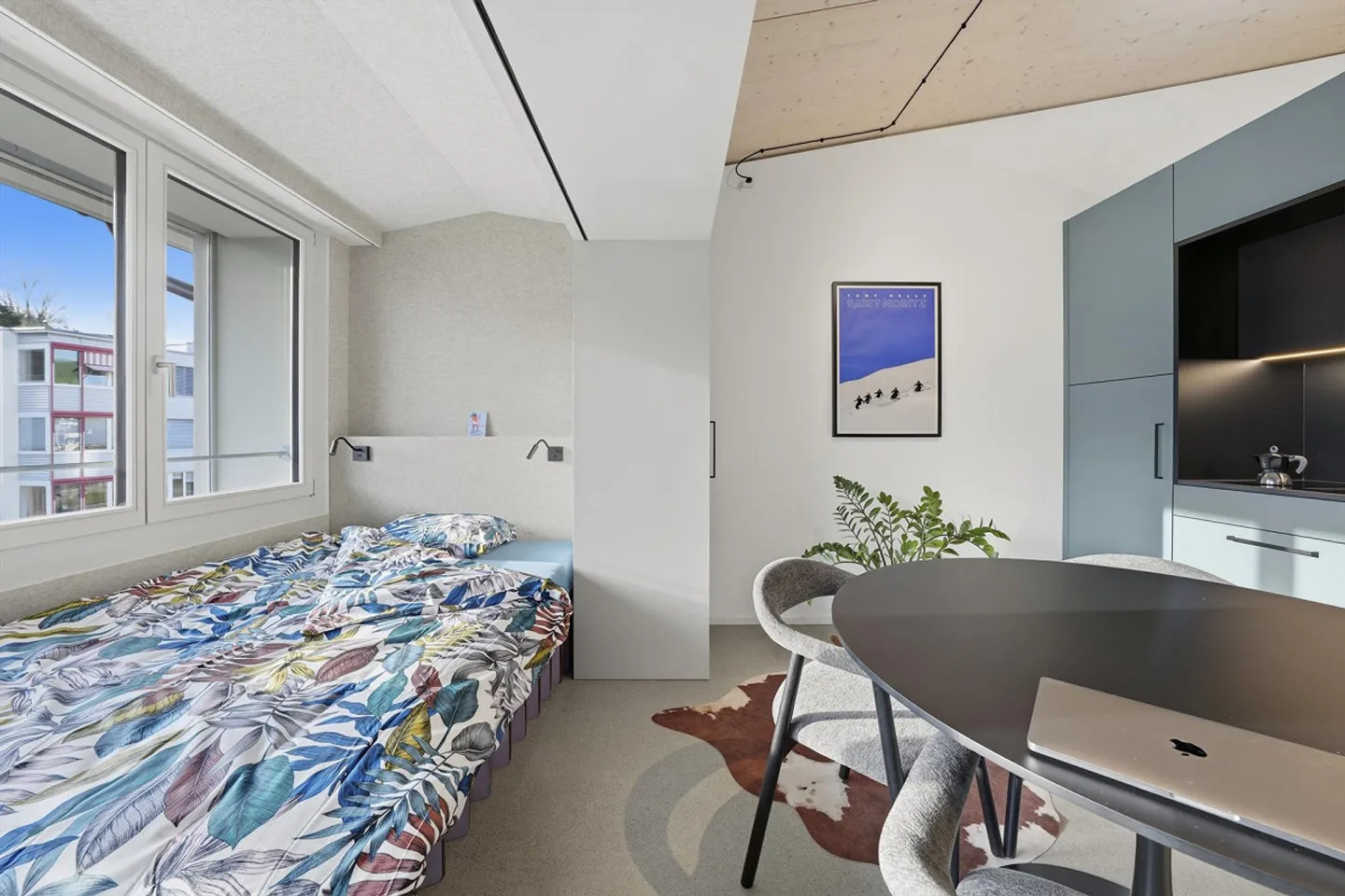 Furnished Design Studio with Sauna, Guest Room & Mobility Car - Photo 3 of 18