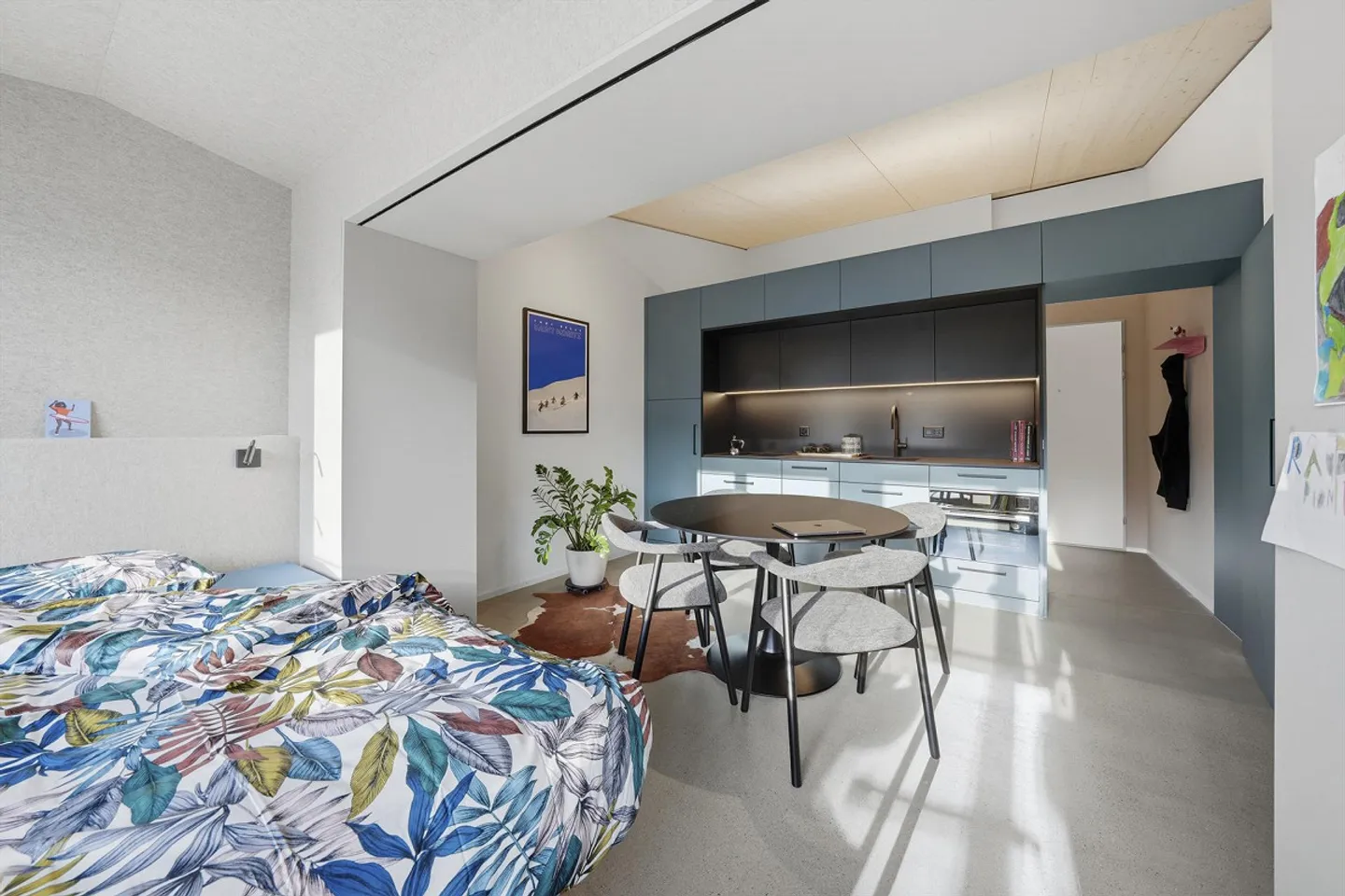 Furnished Design Studio with Sauna, Guest Room & Mobility Car - Photo 4 of 18