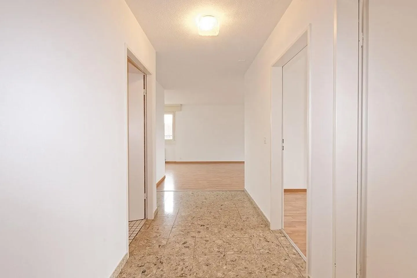 Moderne 3.5-Zimmer Wohnung - Foto 6 von 9