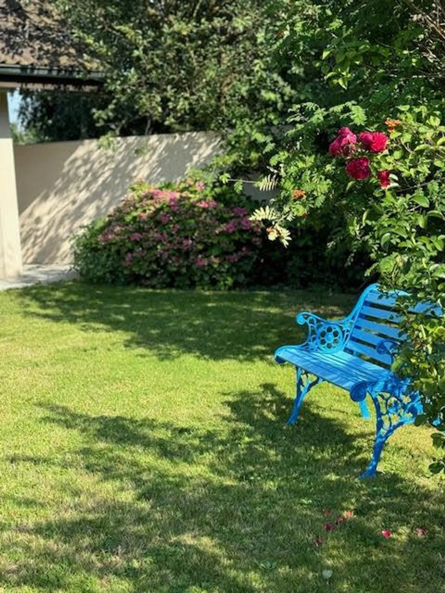 Plus de 270 m2 de plaisir de vivre dans le vert - Photo 1 sur 7