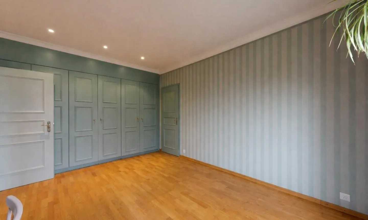 Maison Impressionnante dans un Emplacement Idéal - Photo 8 sur 11