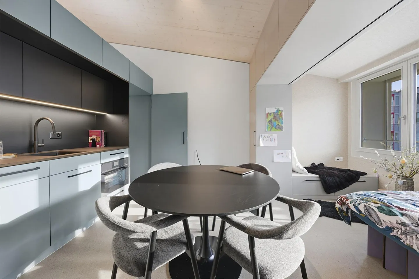 Furnished Design Studio with Sauna, Guest Room & Mobility Car - Photo 6 of 18